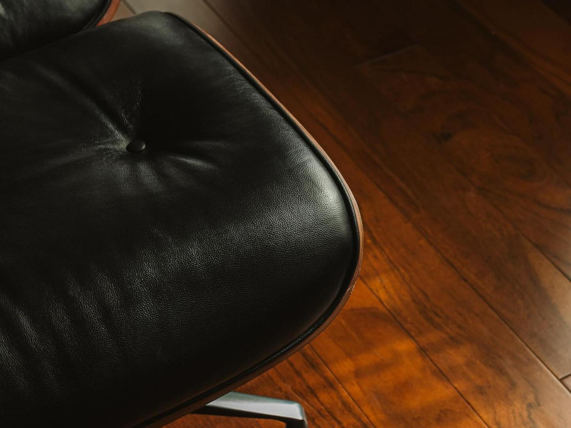 Otl Gouverneur Chicoutimi 外观 照片 Detail of the chair